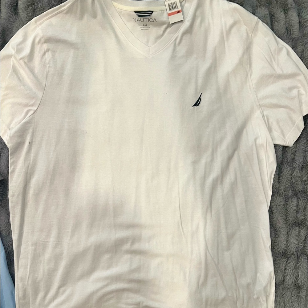 NWT Nautica Men's Classic White V-Neck Tee